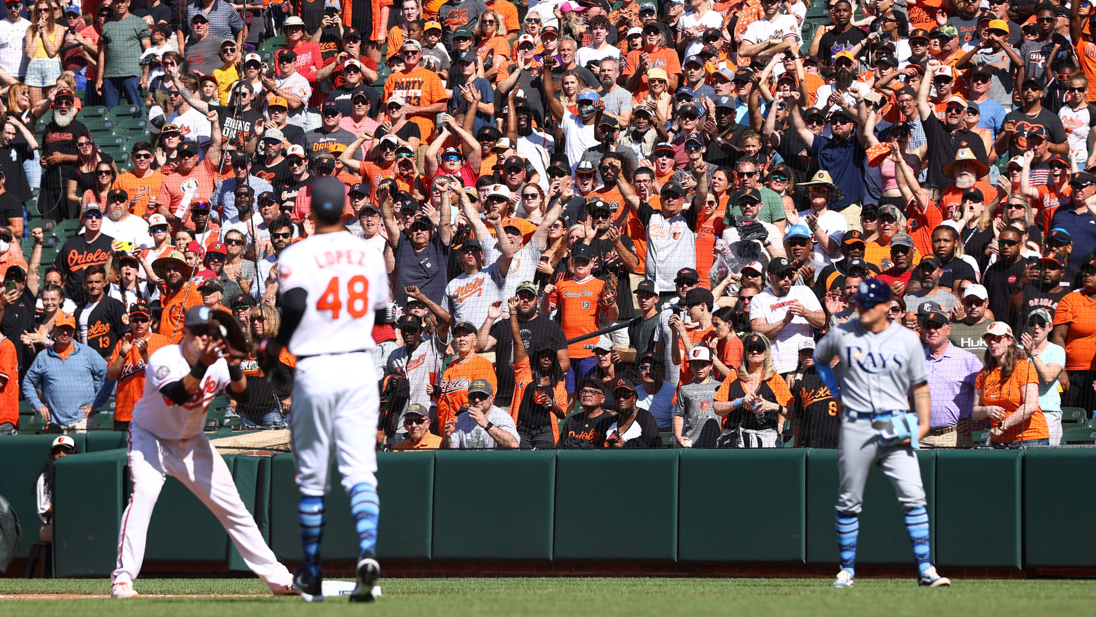 Homestand in Focus  617 - 622-027