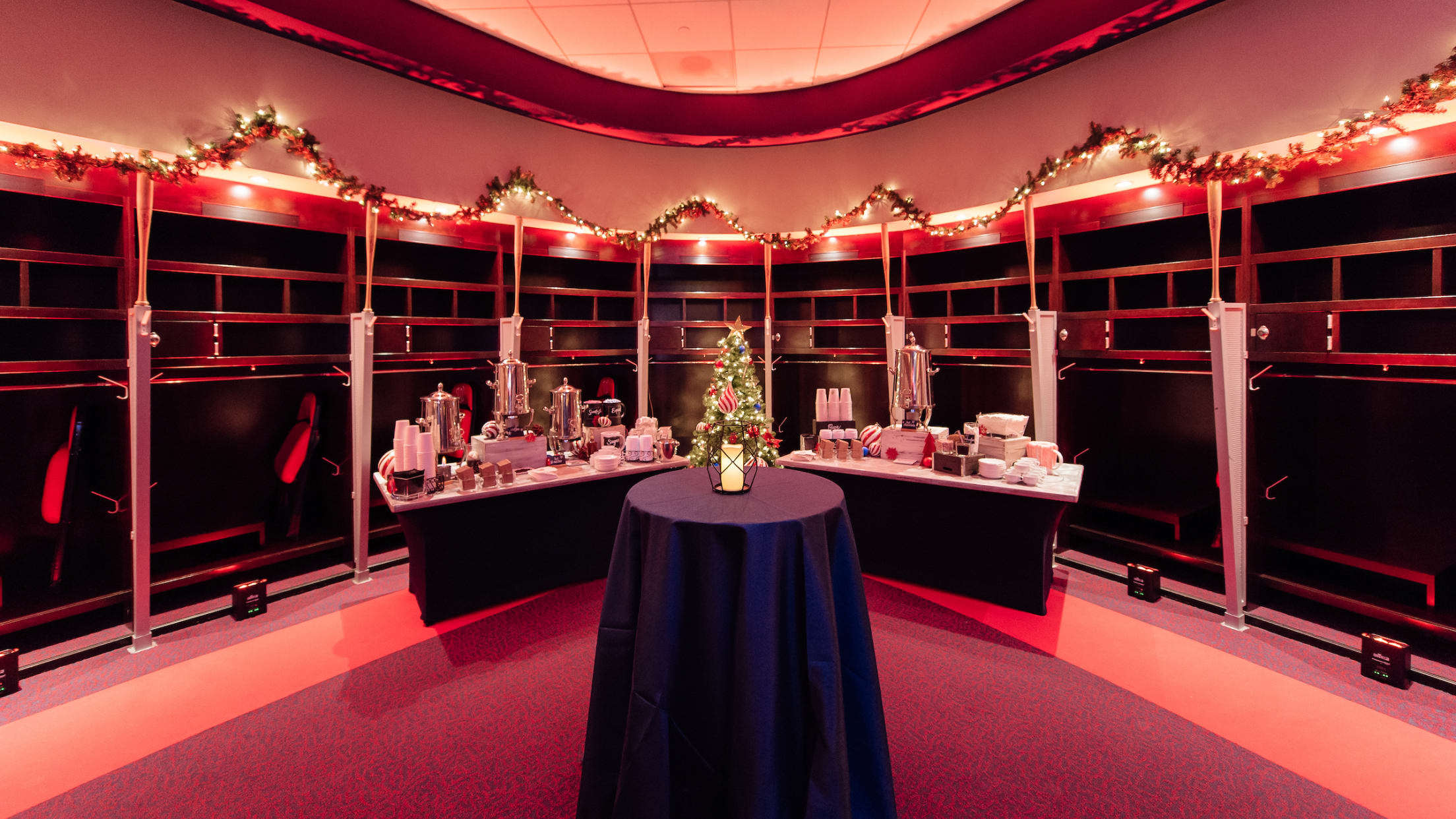 File:Clubhouse and team store - Washington Nationals Park - 2013