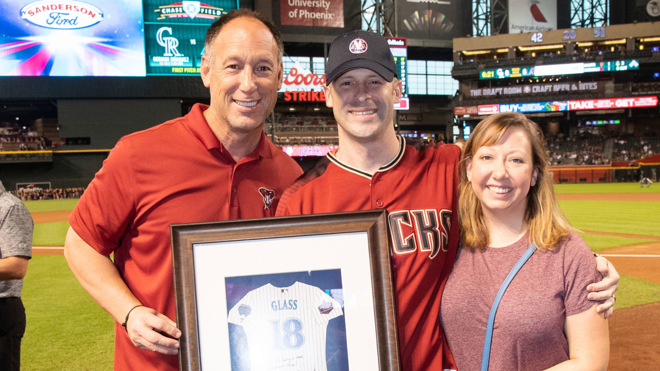 Arizona Diamondbacks - Goldy receives the 2017 Luis Gonzalez Award, given  annually to the #Dbacks player who best exemplifies Gonzo's talents, spirit  and heart both on and off the field. #MVPaul