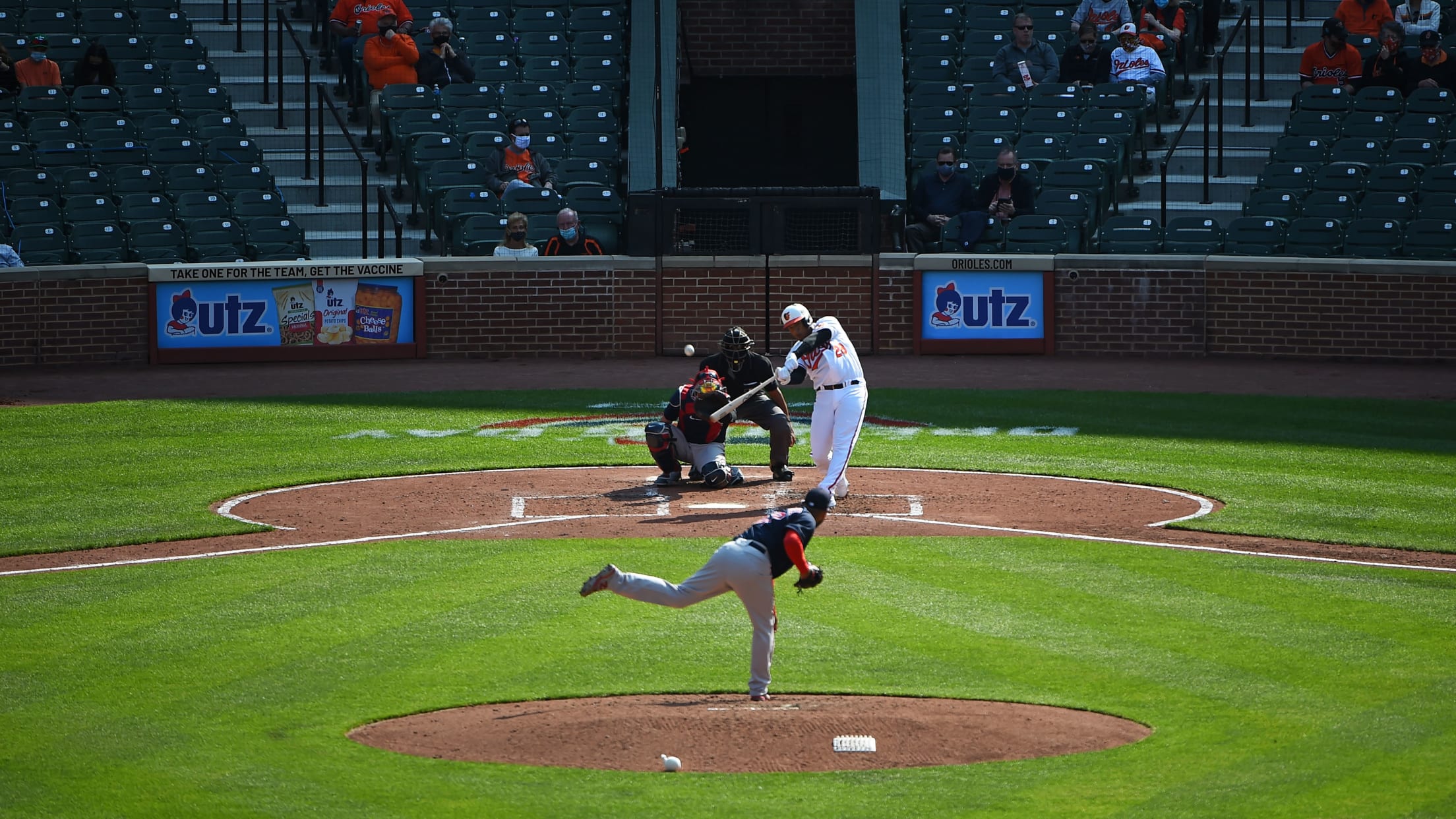 bal-2001-orioles-home-opener-059