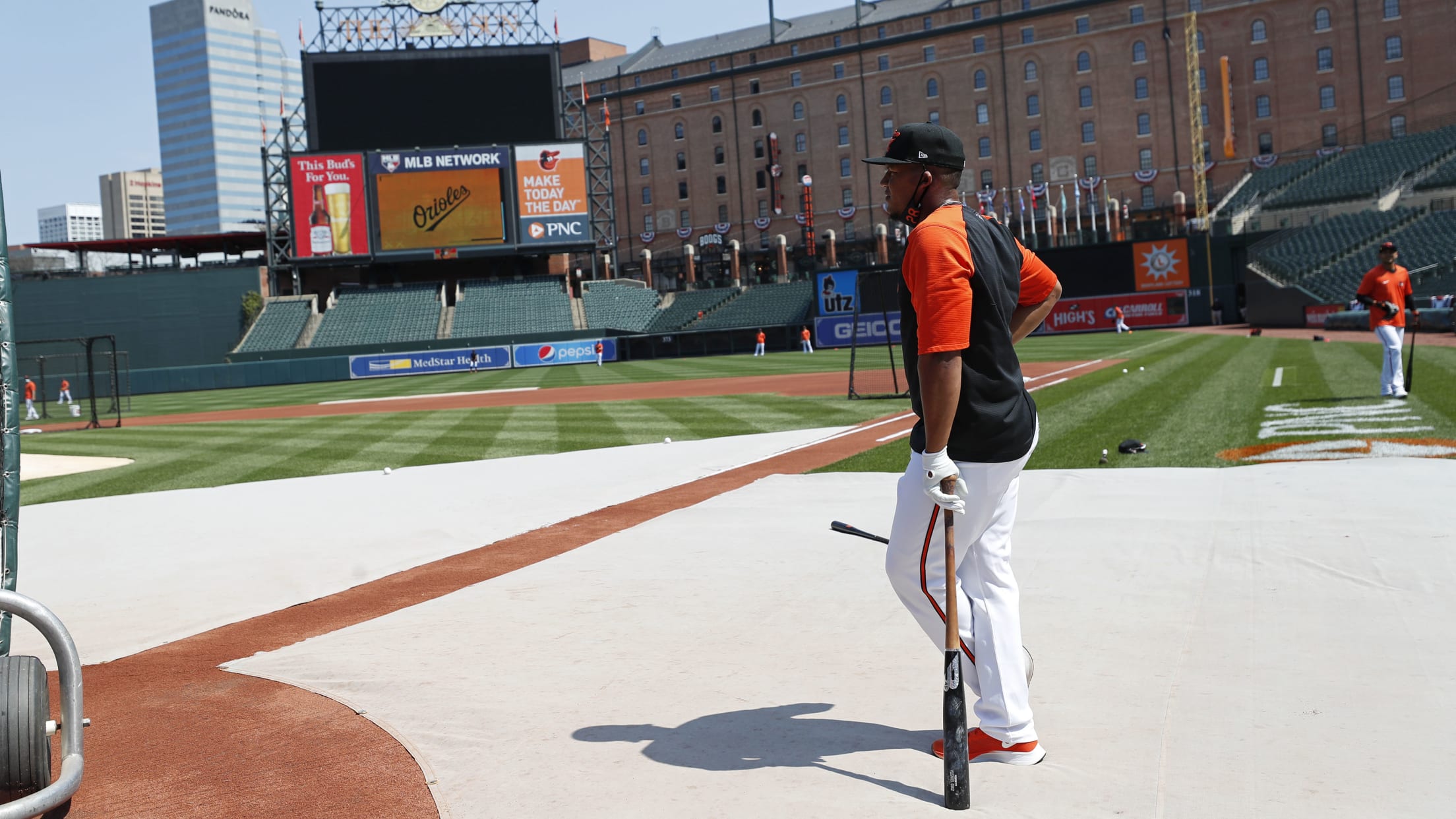 bal-2001-orioles-home-opener-003