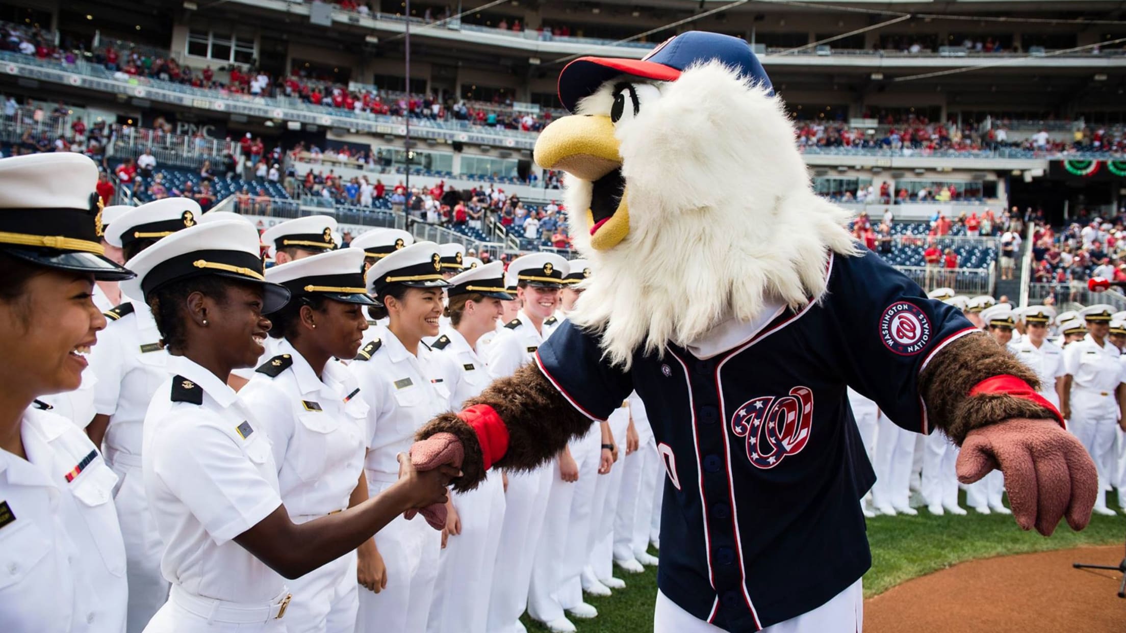 Marines show their Natitude at MLB Marine appreciation day