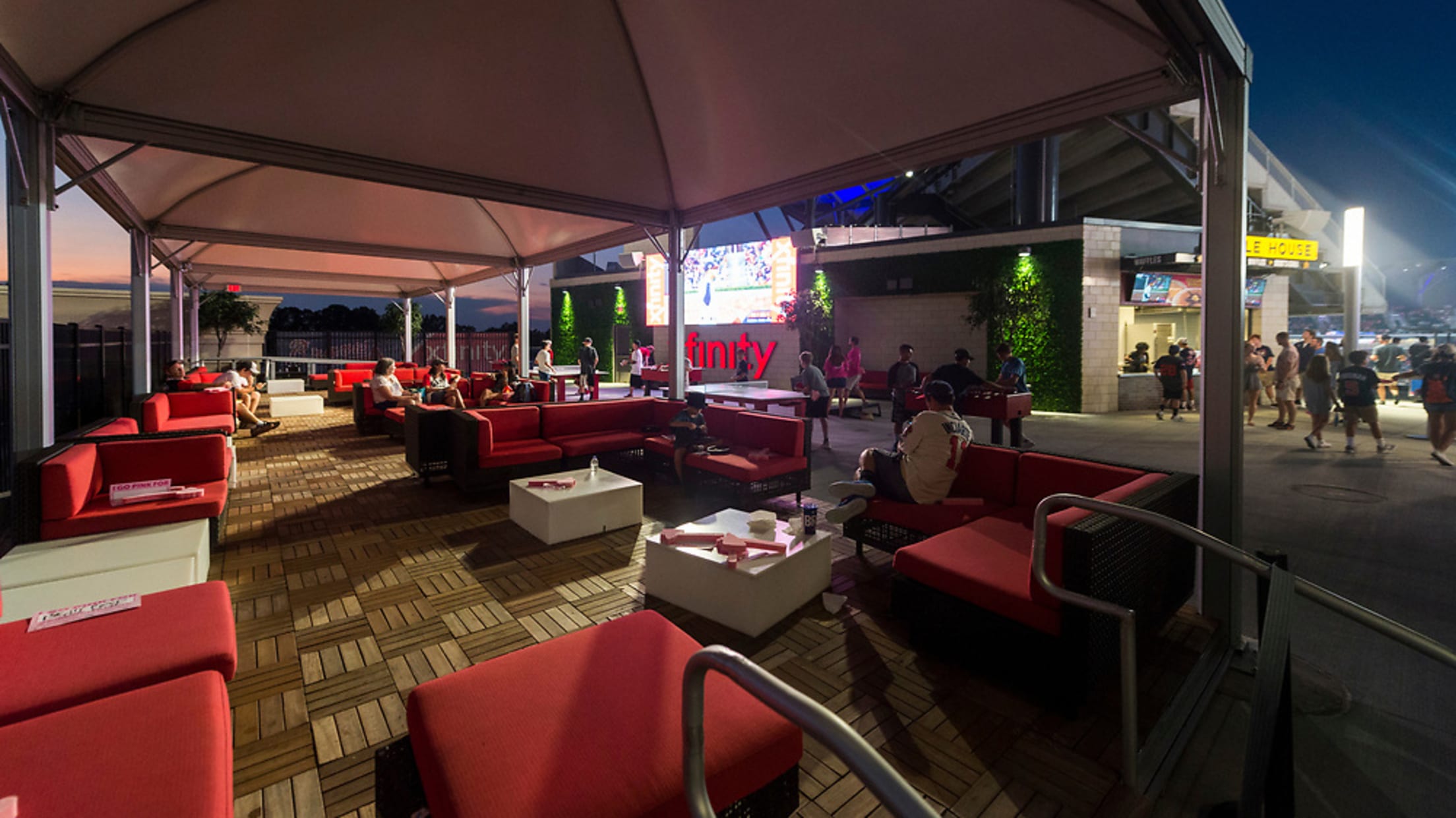 Xfinity Rooftop Lounge Atlanta Braves