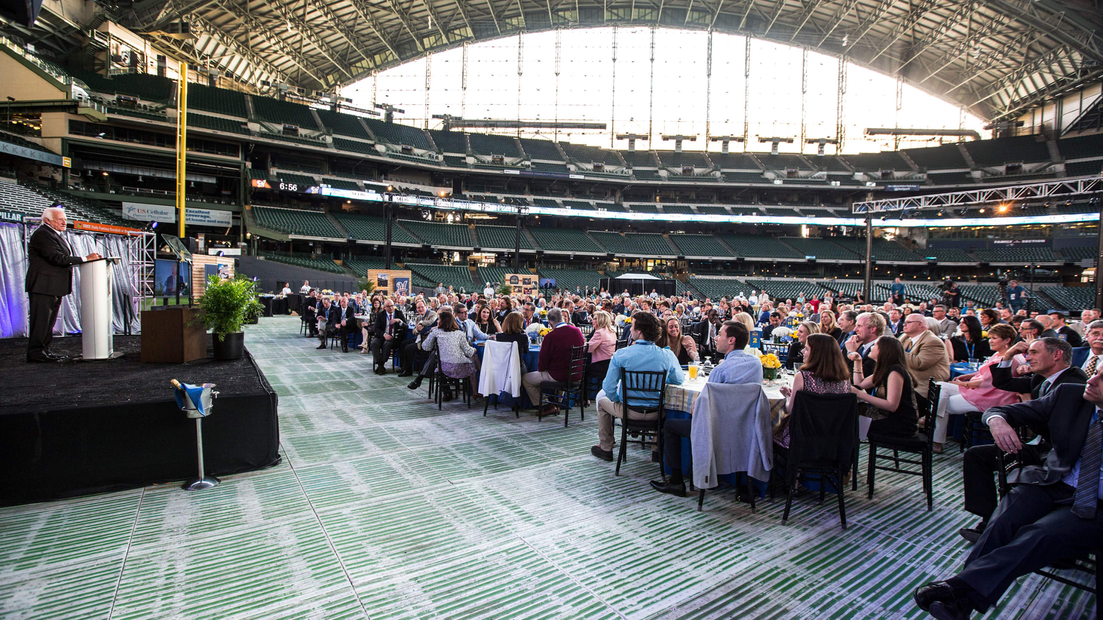 American Family Field Field Event Venue Milwaukee Brewers