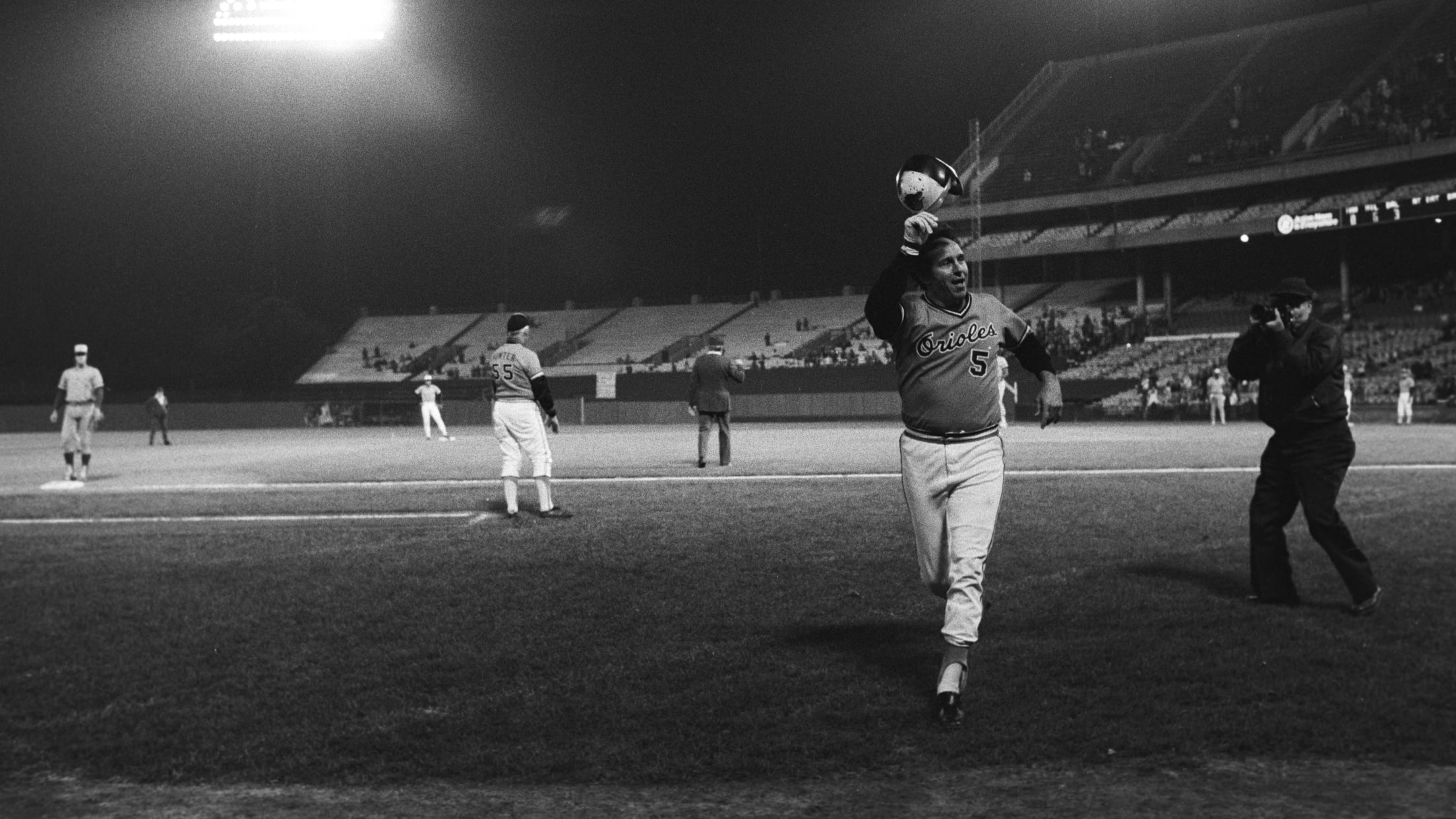 Brooks Robinson and Frank Robinson Editorial Image - Image of game, hall:  139186040