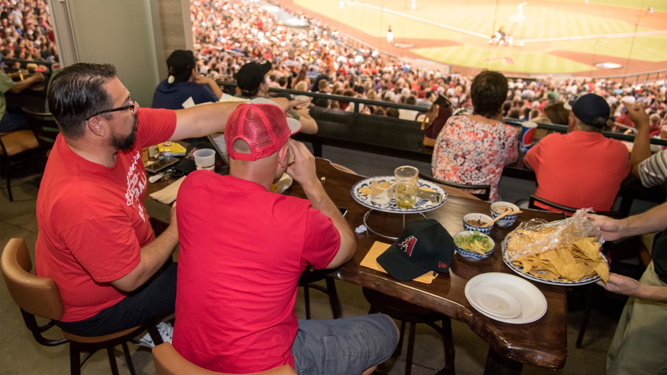 Chase Field Dining Guide 2023: The Best Places Eat in the Arizona  Diamondbacks Stadium - Eater Phoenix