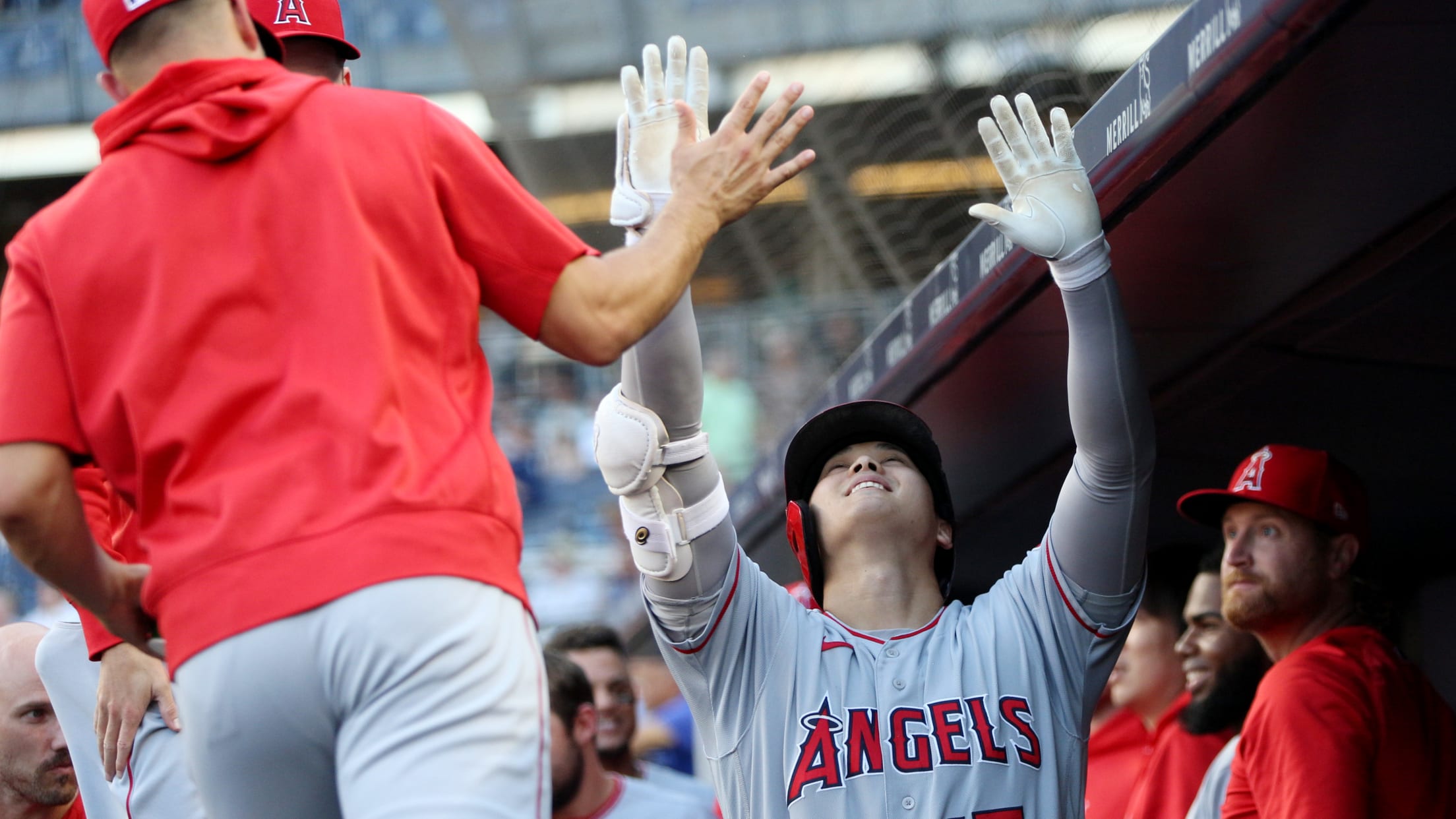 NEW LOS ANGELES ANGELS SHOHEI OHTANI JERSEY PLAYER PREMIUM SHIRT trout ruth  mvp