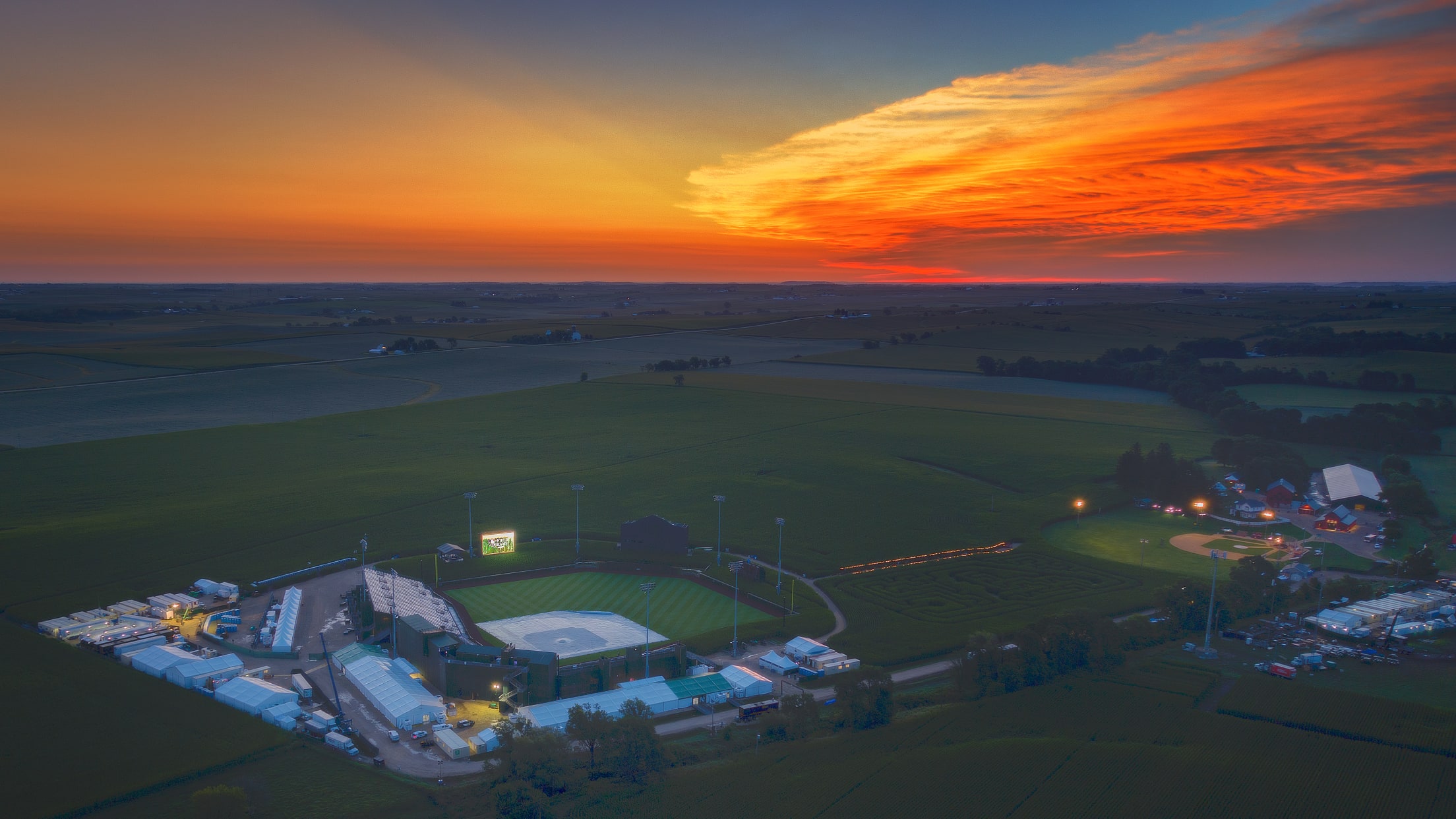 Photos of MLB's Field of Dreams stadium before Yankees-White Sox game