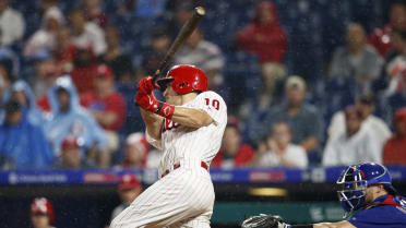 New York Mets starting pitcher Jason Vargas strikes out Philadelphia  Phillies Andrew McCutchen