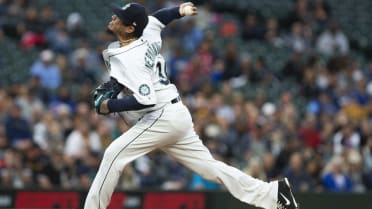 Watch Felix Hernandez's 6-year-old son throw a blazing first pitch - The  Washington Post