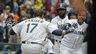 Healy homers to help Mariners beat Royals 6-4