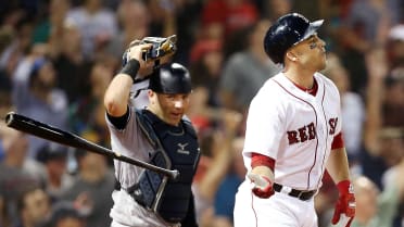 Steve Pearce exits Orioles game in fourth inning with right