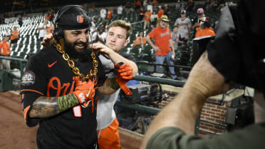 Rougned Odor reacts to walk-off, 05/20/2022