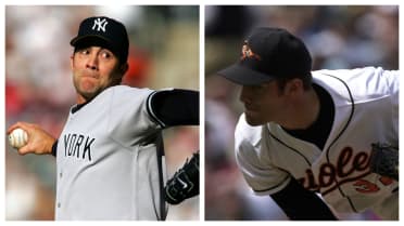 The Yankees added an elite starter upon signing Mike Mussina in