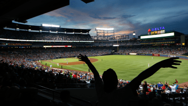 Vintage Atlanta Braves All Star Game Year 2000 Turner Field 