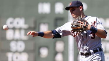 Detroit Tigers' Ian Kinsler 'finally' wins Gold Glove at second base