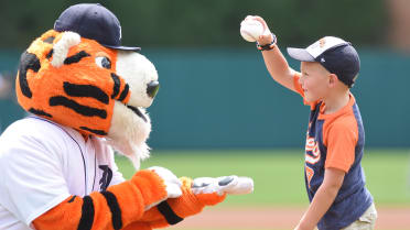 Taking in a Tigers game with PAWS, Detroit's favorite mascot 