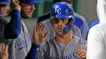Royals reportedly more open to trading Whit Merrifield