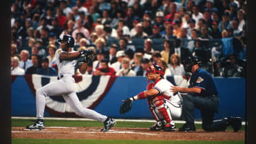 Remembering The 1996 Yankees: Bernie Williams Was All Pinstriped Class -  CBS New York