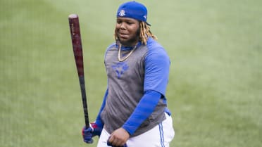 How impressive are Vlad Guerrero Jr.'s splits at first base? We asked a  former NHL goalie, a ballet dancer and a gymnast - The Athletic