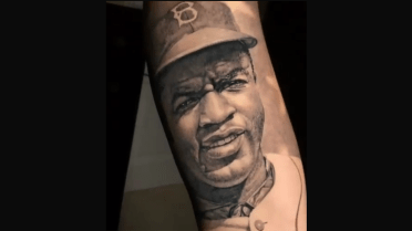 José Siri commemorates his golden legs with his tattoos, Major League  Baseball, human leg, skin