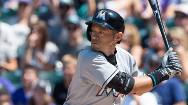 Las Grandes Ligas - TEMPORADAS DE FANTASÍA ICHIRO SUZUKI 2004 El japonés  consiguió su cuarta temporada en fila con 200 hits, las 4 fueron las  primeras en jugar en las Grandes Ligas.