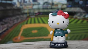 mariners hello kitty beanie