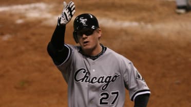 Chicago White Sox's Geoff Blum celebrates after the White Sox
