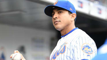 New York Mets manager Luis Rojas thanks famous father, brother 