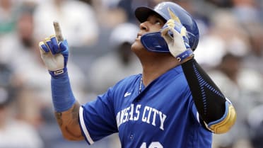 Salvy 48th home run, home run, Salvador Pérez, Kansas City Royals, Salvador  Perez ties the Royals record for most homers (48) hit in a single season!  😤, By MLB