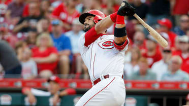 Eugenio Suarez homers in fifth straight game