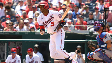 Washington Nationals reportedly sign Starlin Castro to 2-year/$12M