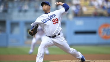 Dodgers, Cubs said to be among suitors for Ryu