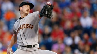 Tim Lincecum joins Rangers camp: 'I can't wait to see him throw again