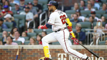 Robinson Cano spotted rocking Mets glove during Braves debut