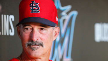 St. Louis Cardinals coach makes two holes-in-one before playoff