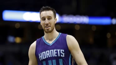 Frank Kaminsky wears Steve Bartman jersey in Chicago