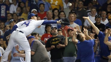 Video: Anthony Rizzo makes absurd grab on foul popup - NBC Sports