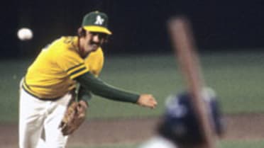 Fingers wraps up A's dynasty with 1974 World Series MVP