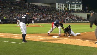 Is that Bartolo Colon? No, it's Willians Astudillo