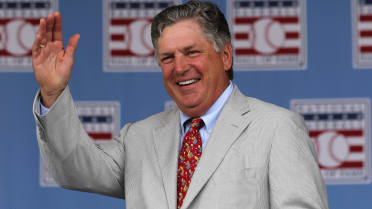 Tom Seaver says poor mechanics and overprotective teams are to