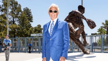 Los Angeles Dodgers unveil Sandy Koufax statue outside stadium - ESPN