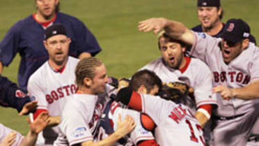 2004レッドソックスチームサインベース WORLD SERIES 04 2004 Boston Red Sox Team Signed World Series ROMLB Baseball 11