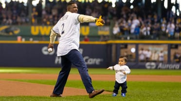 5/26/15 marks 1,000 career MLB games for Carlos Gomez! #Brewers