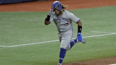 Toronto Blue Jays on X: 🚨 HISTORY 🚨 Cavan Biggio and Vlad Jr. are the  first EVER sons of Hall-of-Famers to become Major League teammates!   / X