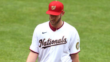 Stephen Strasburg: 'Numbness in my whole hand' led to surgery