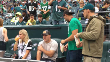 Mike Trout cheers on the Eagles 