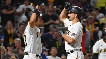 Pirates' Park Hoy-jun hits 1st home run of season in win