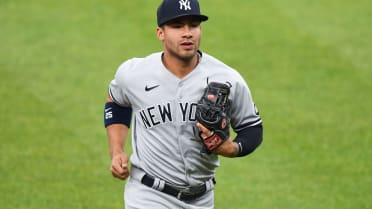 Gleyber Torres out of lineup, Yankees up to seven COVID cases