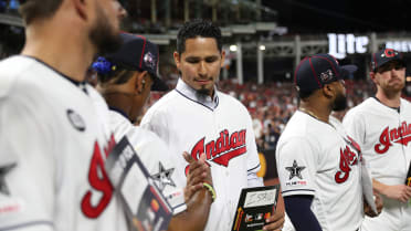 Carlos Carrasco's daughter, Camila, supports dad during Stand Up To Cancer  ceremony